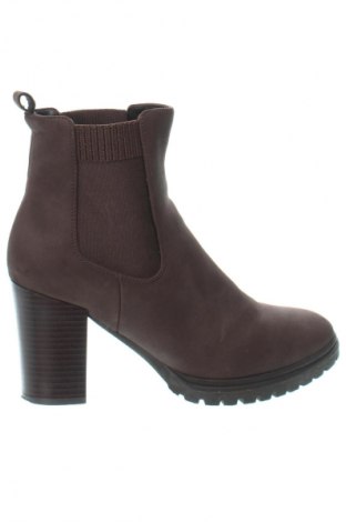 Damenstiefel, Größe 39, Farbe Braun, Preis 40,99 €