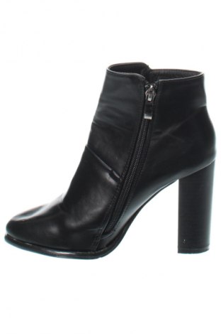 Damenstiefel Juliet, Größe 37, Farbe Schwarz, Preis 40,99 €