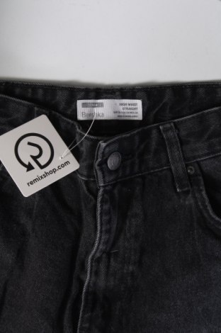 Damskie jeansy Bershka, Rozmiar S, Kolor Czarny, Cena 92,99 zł