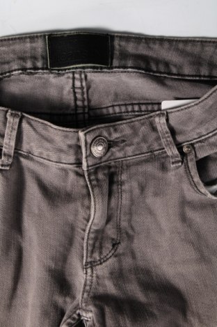 Дамски дънки Gina Jeans, Размер M, Цвят Сив, Цена 41,00 лв.