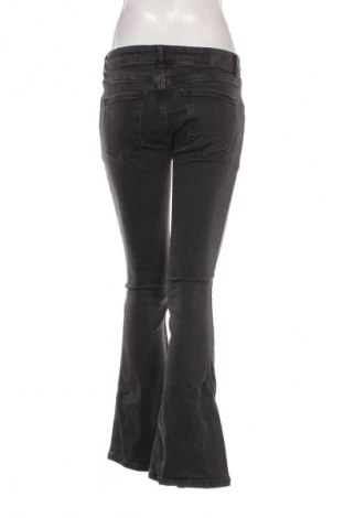 Damen Jeans Lager 157, Größe M, Farbe Grau, Preis 7,99 €