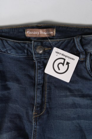 Damskie jeansy Monday Premium, Rozmiar XL, Kolor Niebieski, Cena 92,99 zł