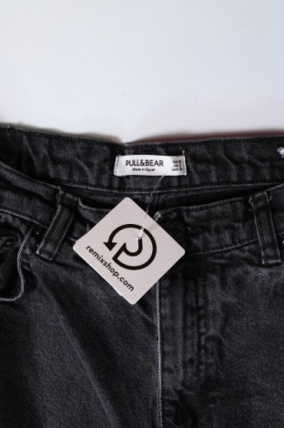 Blugi de femei Pull&Bear, Mărime M, Culoare Negru, Preț 95,99 Lei