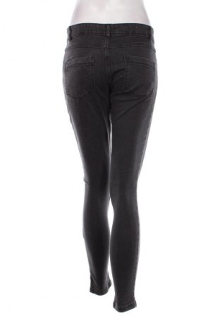 Damen Jeans Tissaia, Größe M, Farbe Grau, Preis € 7,49