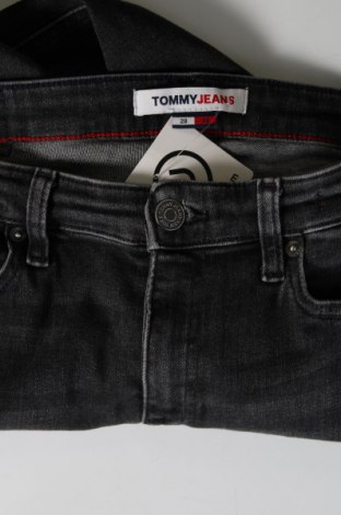 Damen Jeans Tommy Jeans, Größe M, Farbe Grau, Preis € 126,99