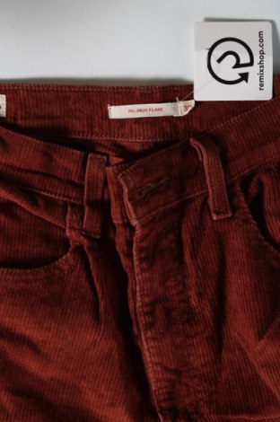 Pantaloni de velvet de femei Levi's, Mărime M, Culoare Maro, Preț 223,99 Lei