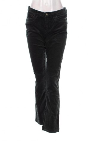 Damen Cordhose Yessica, Größe M, Farbe Grün, Preis 20,49 €