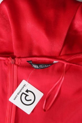 Kurzer Damenoverall Zara, Größe L, Farbe Rot, Preis € 17,00