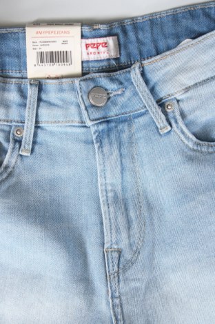 Pantaloni scurți de femei Pepe Jeans, Mărime XXS, Culoare Albastru, Preț 274,30 Lei