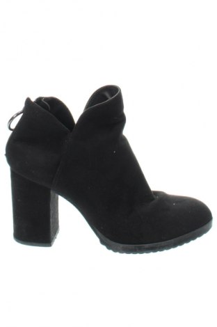 Damenschuhe Bershka, Größe 37, Farbe Schwarz, Preis 27,49 €