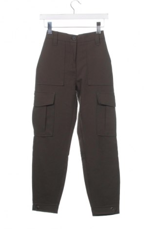 Damenhose Bershka, Größe XXS, Farbe Grün, Preis € 14,91