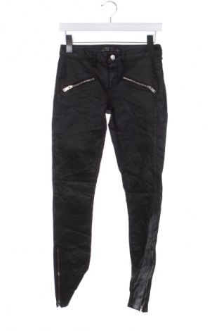 Damskie spodnie Perfect Jeans By Gina Tricot, Rozmiar S, Kolor Czarny, Cena 31,99 zł