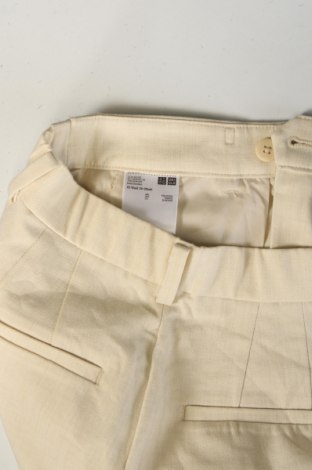 Pantaloni de femei Uniqlo, Mărime XS, Culoare Ecru, Preț 67,99 Lei