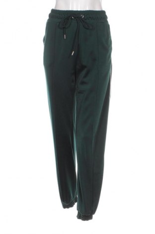 Pantaloni trening de femei Bershka, Mărime S, Culoare Verde, Preț 74,00 Lei