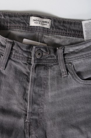 Ανδρικό τζίν Jack & Jones, Μέγεθος M, Χρώμα Γκρί, Τιμή 24,48 €