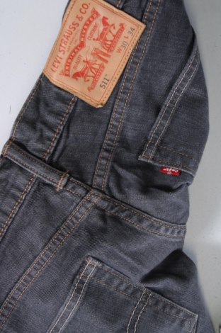 Мъжки дънки Levi's, Размер S, Цвят Сив, Цена 52,99 лв.