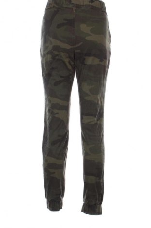 Pantaloni de bărbați Hollister, Mărime S, Culoare Verde, Preț 124,68 Lei