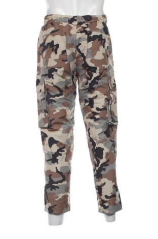 Pantaloni de bărbați Pull&Bear, Mărime S, Culoare Multicolor, Preț 128,99 Lei