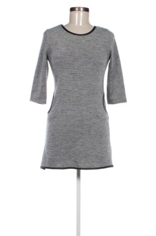 Kleid, Größe M, Farbe Grau, Preis 14,83 €