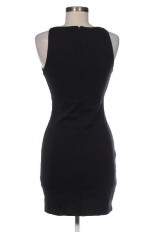 Kleid Chic A Booti, Größe M, Farbe Schwarz, Preis 20,49 €