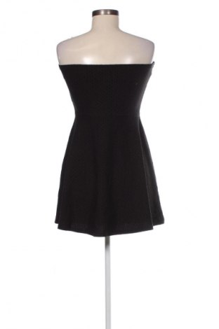 Rochie H&M, Mărime M, Culoare Negru, Preț 95,99 Lei