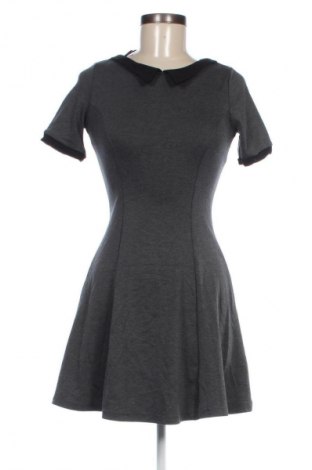 Kleid H&M, Größe S, Farbe Grau, Preis 20,49 €