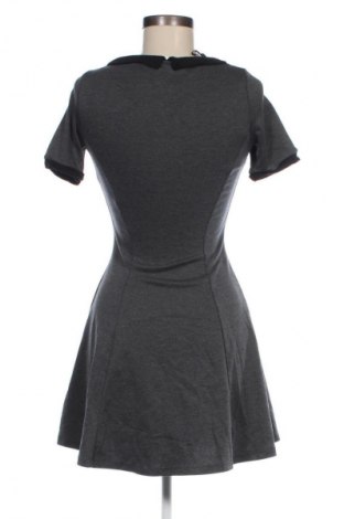 Kleid H&M, Größe S, Farbe Grau, Preis 9,49 €