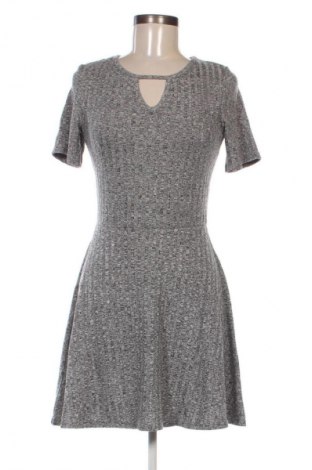 Kleid H&M Divided, Größe M, Farbe Grau, Preis 20,49 €