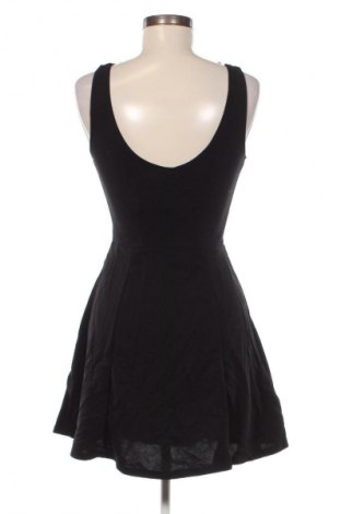 Kleid H&M Divided, Größe S, Farbe Schwarz, Preis 11,99 €