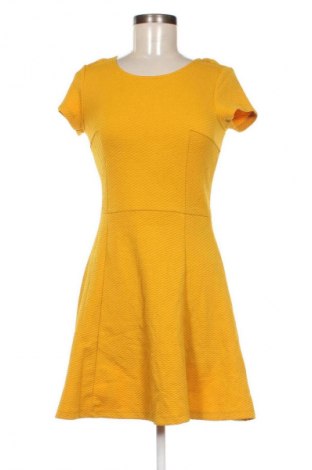 Kleid H&M Divided, Größe S, Farbe Gelb, Preis 20,49 €