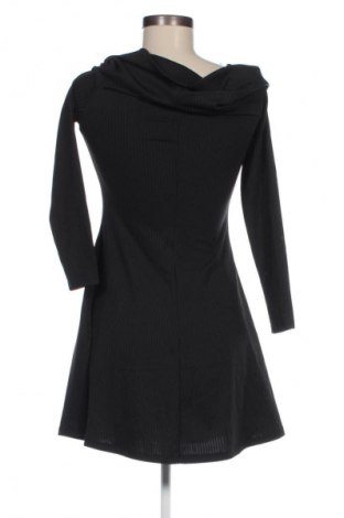 Rochie H&M Divided, Mărime M, Culoare Negru, Preț 38,99 Lei