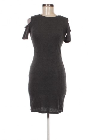 Kleid Jennyfer, Größe S, Farbe Grau, Preis € 6,99