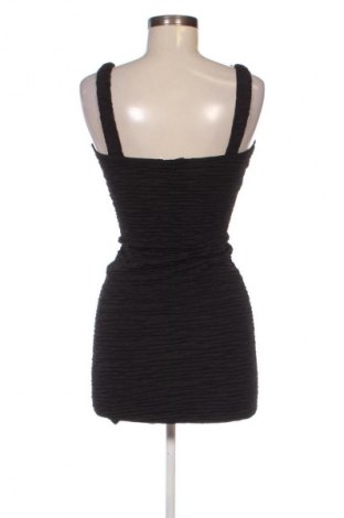 Kleid Kiah, Größe M, Farbe Schwarz, Preis 33,99 €