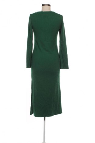 Kleid Stradivarius, Größe S, Farbe Grün, Preis 9,49 €