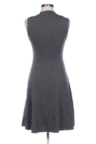 Kleid Uniqlo, Größe M, Farbe Grau, Preis 33,99 €