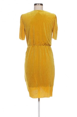 Kleid Vero Moda, Größe S, Farbe Gelb, Preis € 10,99