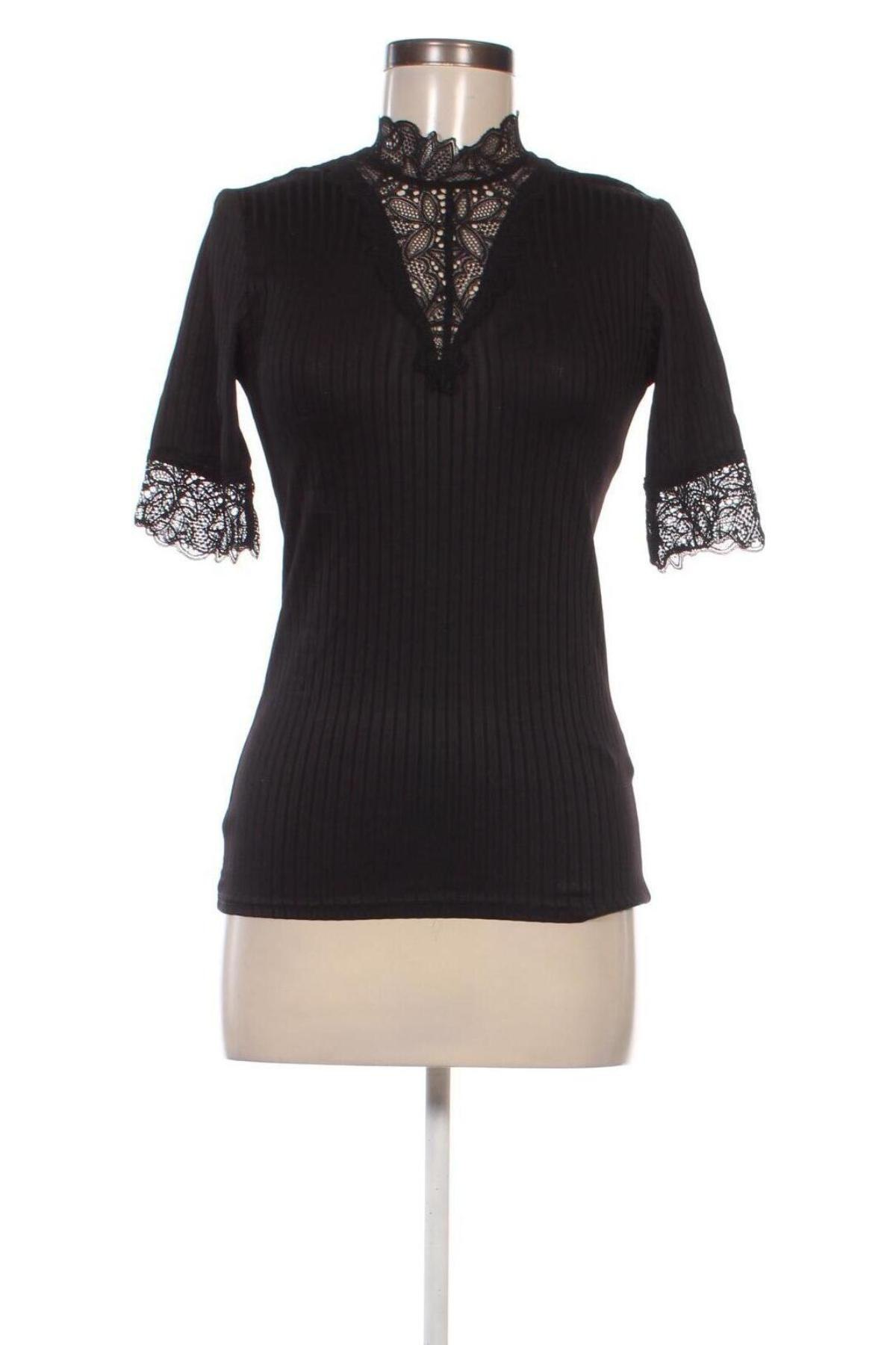 Damen Shirt Y.A.S, Größe M, Farbe Schwarz, Preis 28,99 €