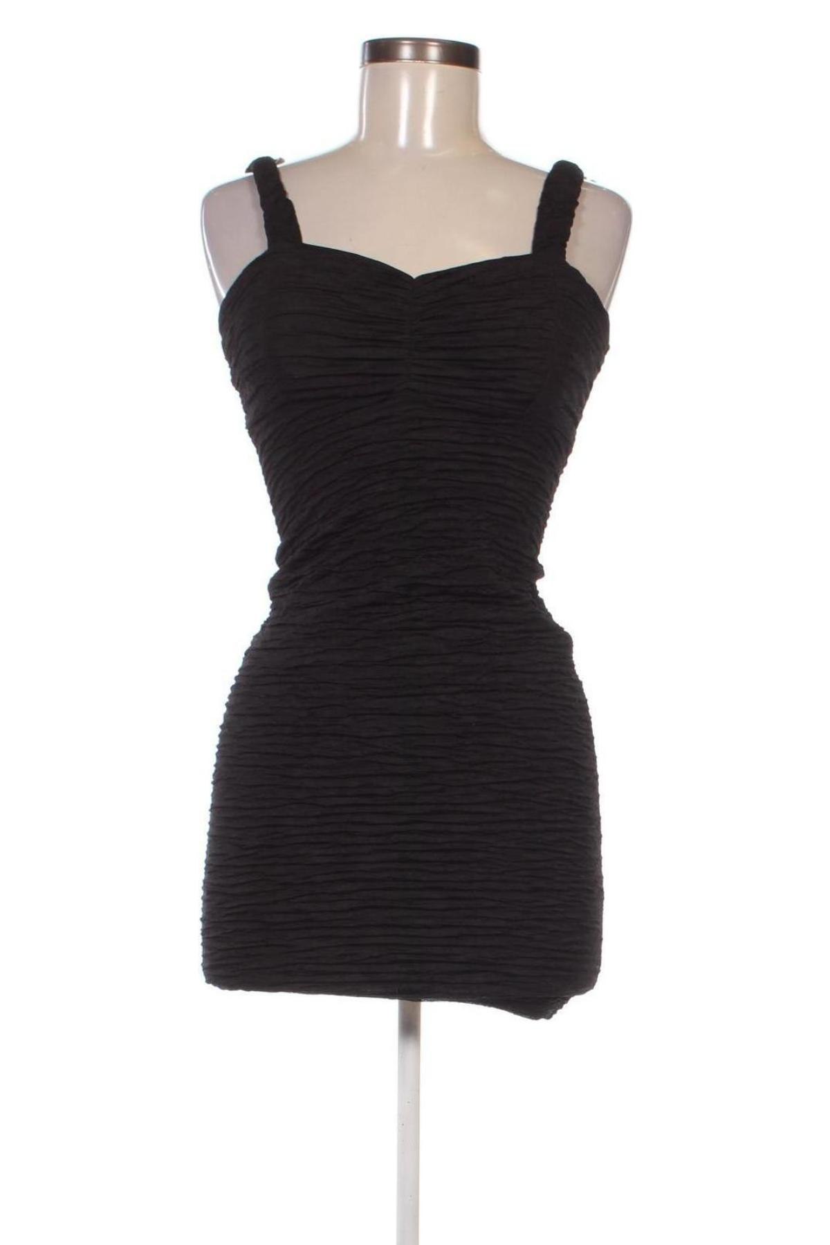 Kleid Kiah, Größe M, Farbe Schwarz, Preis 33,99 €