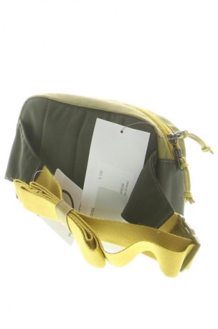 Чанта за кръст Columbia, Цвят Многоцветен, Цена 77,99 лв.