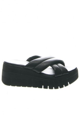 Pantolette Tamaris, Größe 41, Farbe Schwarz, Preis 82,99 €