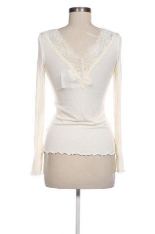 Дамска блуза Ana&Ava, Размер S, Цвят Екрю, Цена 109,99 лв.