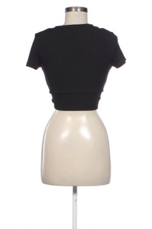 Damen Shirt Bershka, Größe M, Farbe Schwarz, Preis 9,72 €