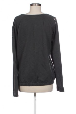 Damen Shirt Bershka, Größe L, Farbe Grau, Preis 9,79 €