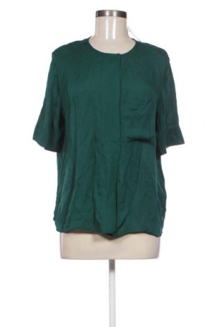 Damen Shirt By Malene Birger, Größe M, Farbe Grün, Preis 59,41 €