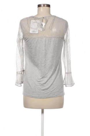 Дамска блуза Desigual, Размер S, Цвят Сив, Цена 109,99 лв.