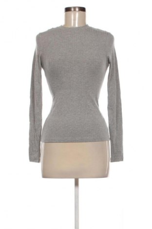 Дамска блуза Edited, Размер XS, Цвят Сив, Цена 34,99 лв.