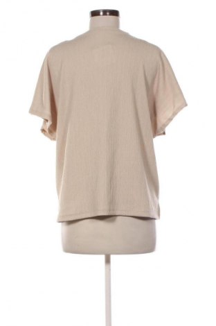 Дамска блуза Esmara, Размер M, Цвят Бежов, Цена 19,14 лв.