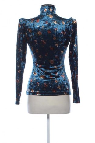 Damen Shirt Guess, Größe S, Farbe Mehrfarbig, Preis 22,99 €