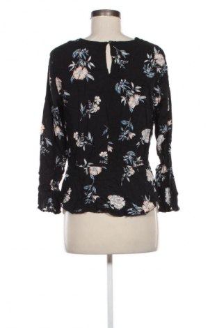 Bluzka damska ONLY, Rozmiar M, Kolor Kolorowy, Cena 25,99 zł