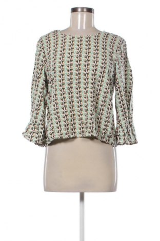 Дамска блуза ONLY, Размер M, Цвят Многоцветен, Цена 20,14 лв.